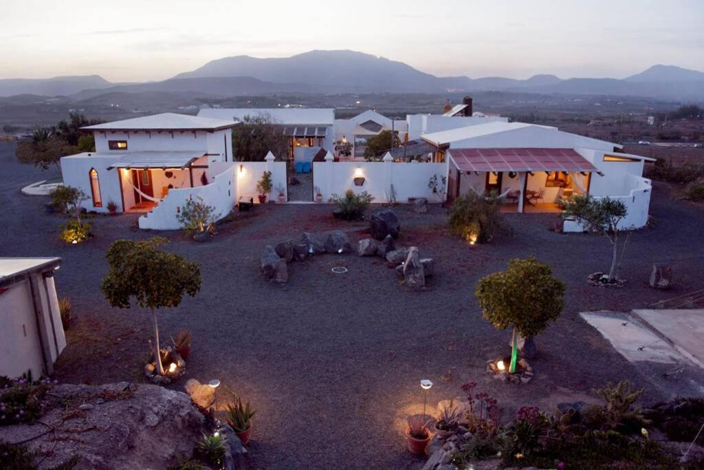 Romantica Fuego - Eco Retreat Finca Artis Tirma Tarajalejo Buitenkant foto
